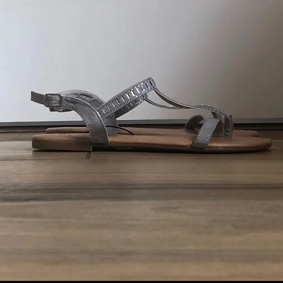 COPY - CL by Chinese Laundry Grey Sandals Size 8.5 - Picture 5 of 5